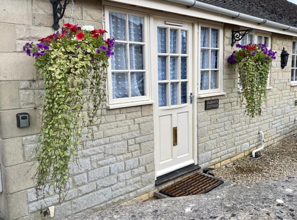 Heart Of The Village Cotswold Cottage In Crudwell. Buitenkant foto